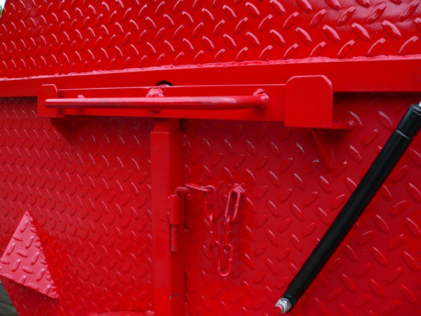 Side view of the Double Grate Turner installed on a Carolina Pig Cooker.