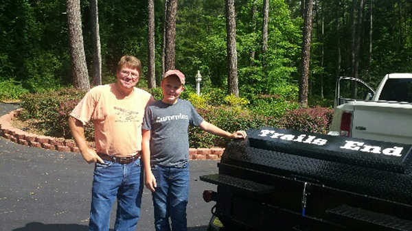 Garreth, from Taylorsville, Kentucky, new owner of a Carolina Pig Cookers grill.